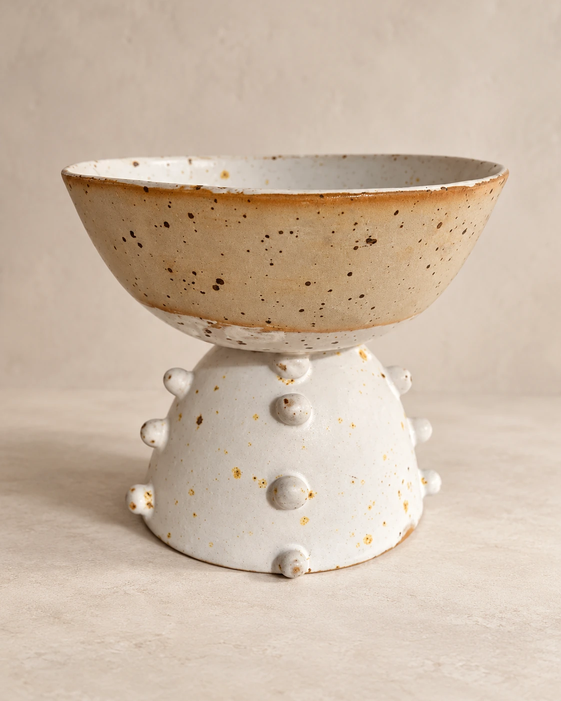 Portance — glazed stoneware by Shristi Shrestha Demougeot